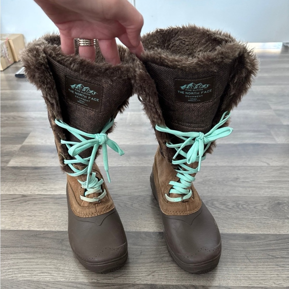 The North Face Women's Brown Waterproof Winter Boots with Mint Laces